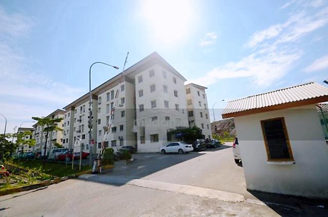 Pangsapuri Angsana (Bukit Puchong 2) 1