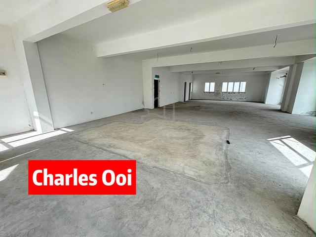 Upper Floor Shoplot For Rent | Corner Unit | 1800 sqft | Prime Area 1