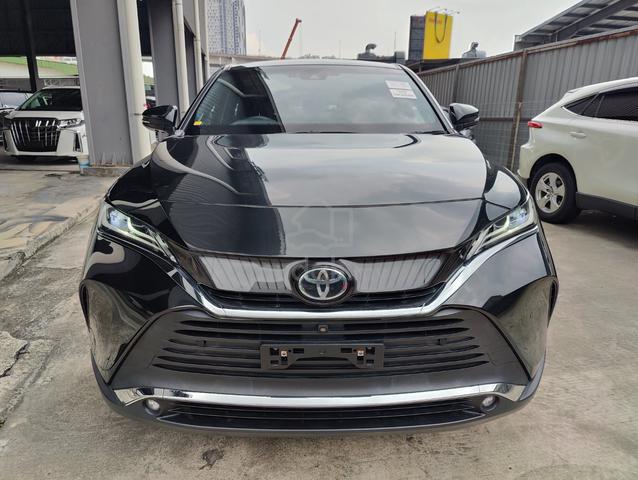 CHEAPEST DEAL 2021 Toyota HARRIER 2.0 Z UNREG - 3