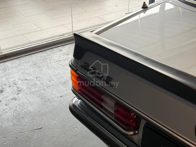 1984 Mercedes-Benz 230E 2.3 W123 (M) - RESTORED - 3