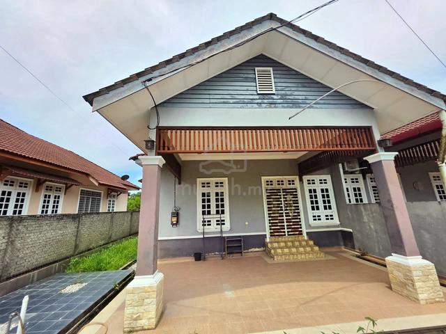 Rumah SEMI D TERMURAH DEKAT PAM MINYAK PETRON KG UNDANG BUKIT PAYUNG 1