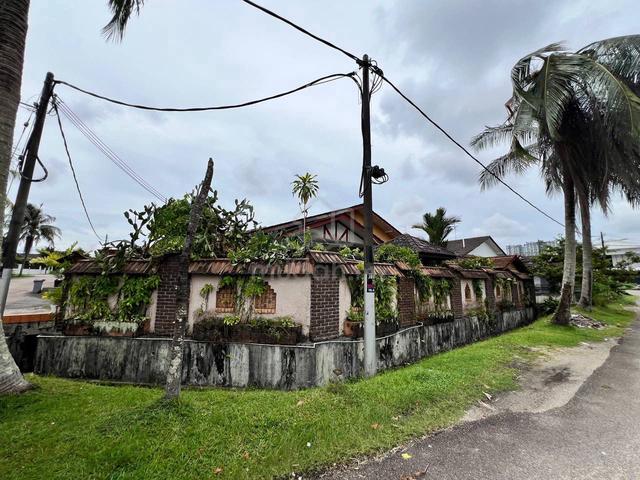 Corner Lot Jln Rumbia Taman Daya 1