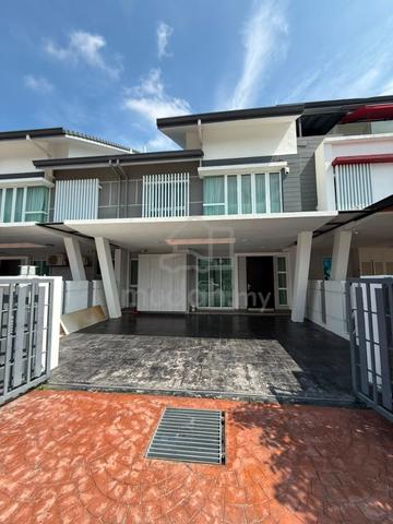Aurora Residence 2-storey Terrace 5B5B Partially Furnished Cyberjaya 1