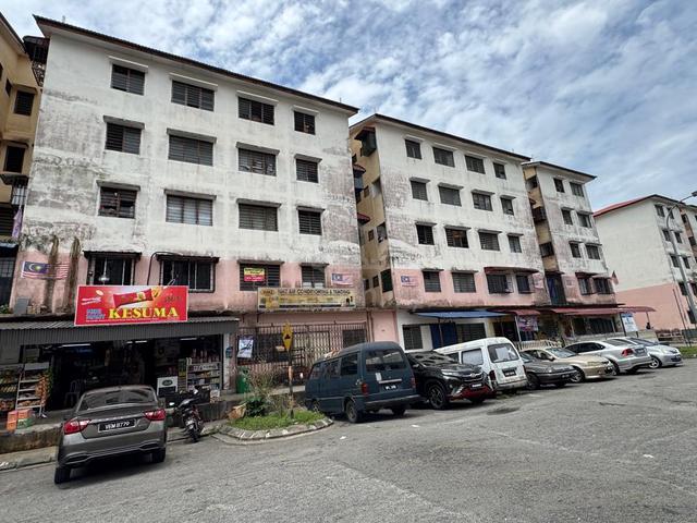 Pangsapuri Baiduri (Bandar Tasik Kesuma) 1