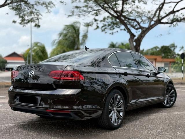|2020| Volkswagen PASSAT ELEGANCE 2.0L FullServRec - 4