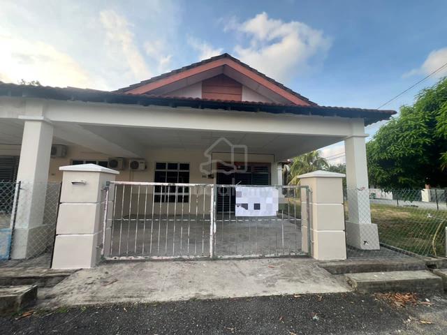 Teres Setingkat Corner Lot Di Taman Ketapang Mualim,Pekan 1