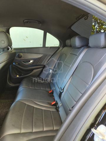 2018 Mercedes Benz 200 AMG LINE - 4