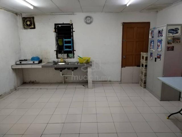 Sungai buloh, taman matang jaya, sri putra, corner house, more parking 3