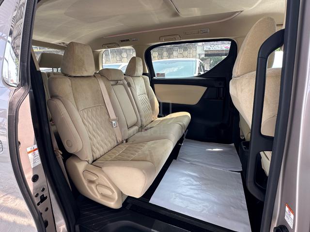 2021 Toyota ALPHARD 2.5 X 8 seater - 3
