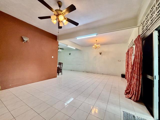 Double Storey Semi D House For Sale @ Teluk Intan, Changkat Jong Town 1