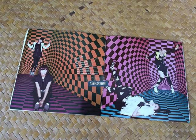 2NE1 1st Mini Album - photo 4 of 4