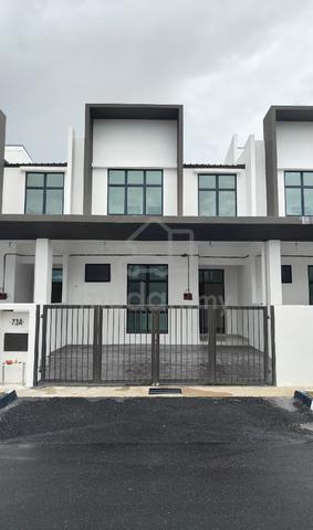 2 Storey House - New Built and Clean 1