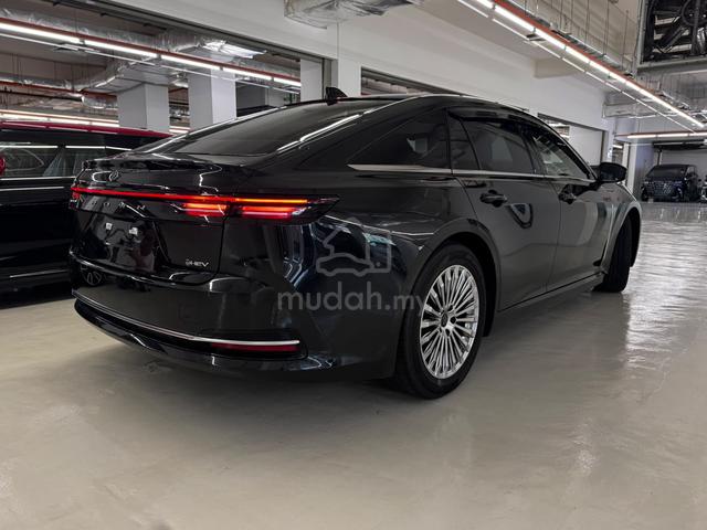 Toyota CROWN 2.5Z Sedan 10YEARS WARRANTY New Model - 2