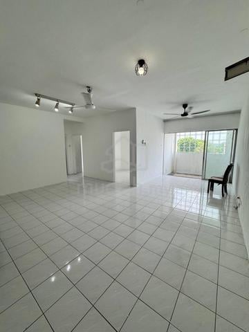 Pangsapuri Sutera Apartment (Kajang) 1