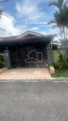 Jalan Merbuk Bandar Putra Kulai Corner Lot 1