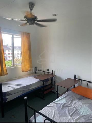 Bilik Master Untuk Disewa - Bayu Apartment Damansara Damai 1