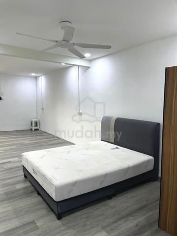 Private Studio Near CIQ [ Larkin Bungalow ] 1