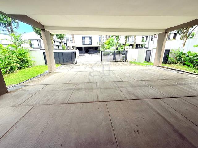 BUNGALOW 3 STOREY 20 TREES WEST, TAMAN MELAWATi FOR SALES 1