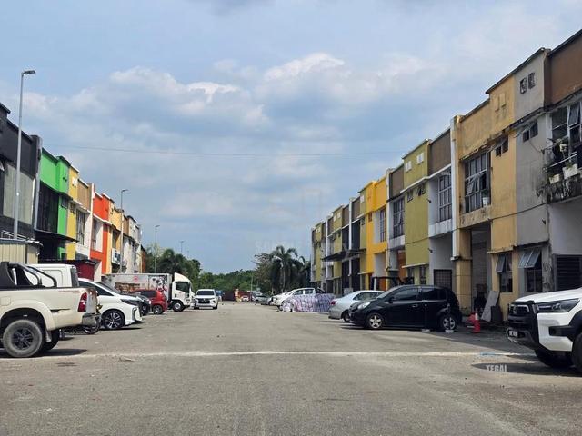 Limited Factory Warehouse Sale‼️Bukit Kemuning Seksyen 34【24x100’ /CF】 1