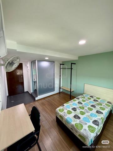 Room with toilet attached 1