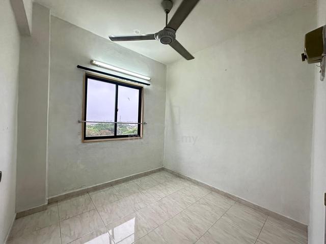 Flat Taman Pelangi Indah 5