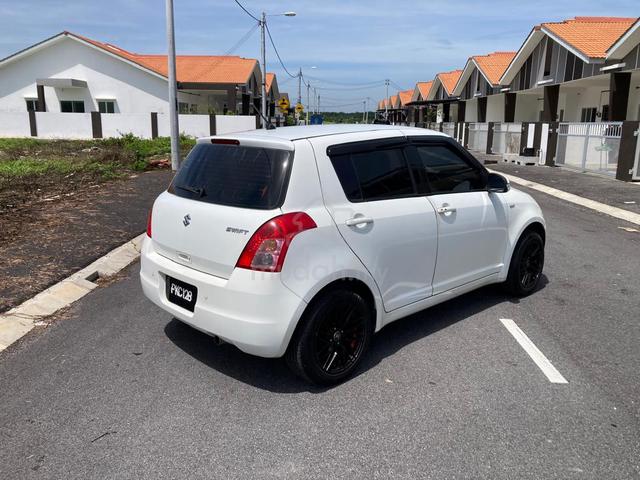 2011 Suzuki SWIFT 1.5 (A) - 3