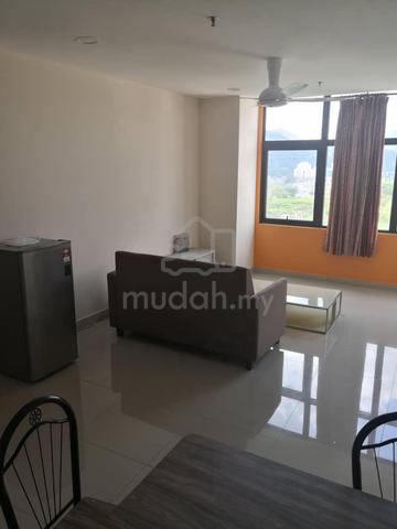 E Suite-Designer Suite @ Emerald Avenue 1