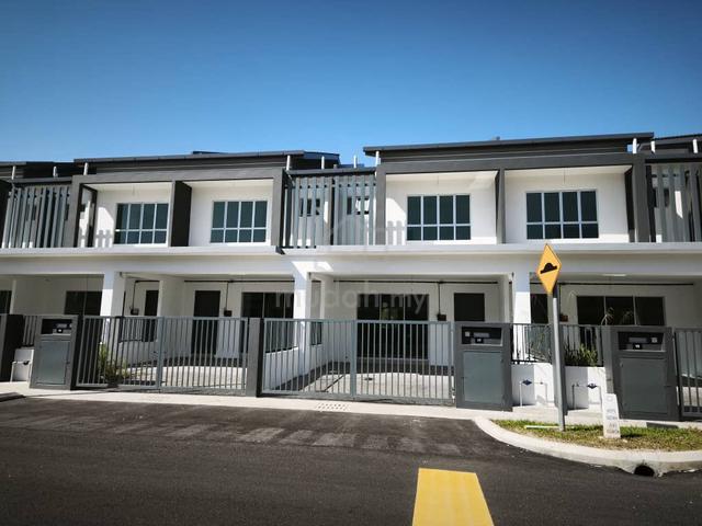 Klang telok panglima garang 2sty 20x67 4R3B good location 1