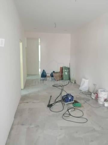 1storey end lot house Tmn Senangin 1