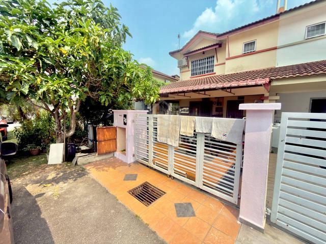 End Lot|2 Storey Terrace SP7, Bandar Saujana Putra, Selangor. 1