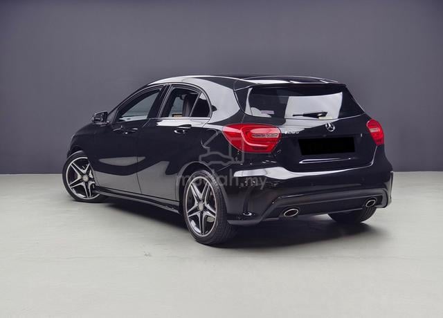 W176 2014 Mercedes Benz A180 AMG LINE 1.6 TURBO - 2