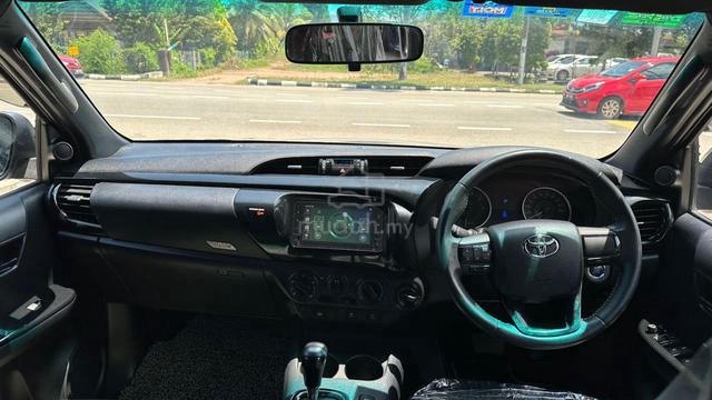 2019 Toyota HILUX D/C 2.4 L EDITION (A) - 5