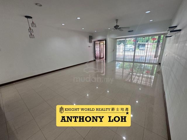 Lebuh Midlands 2 Storey Terraced House nearby Gurney Plaza 1