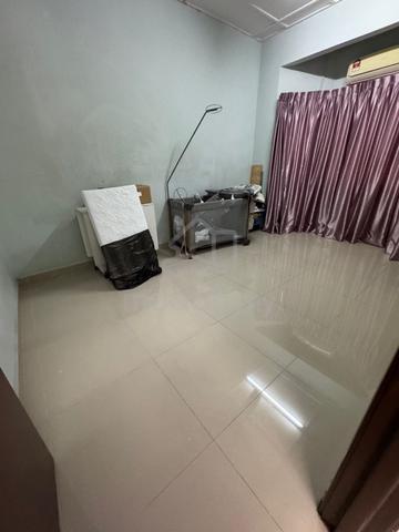 Taman Puchong Prima 2-storey house for rent 1