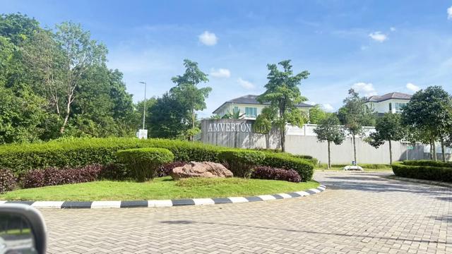 Move-In Ready Subsale - FREE SPA&MOT - AMVERTON HILL SEMI D SG BULOH 1