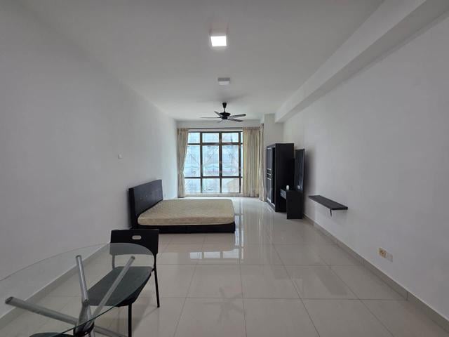 Parc Regency 1