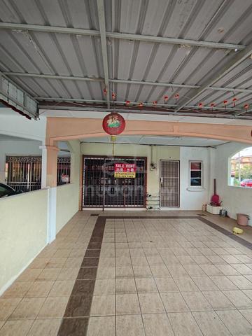 2-storey terraced house for rent!! 1
