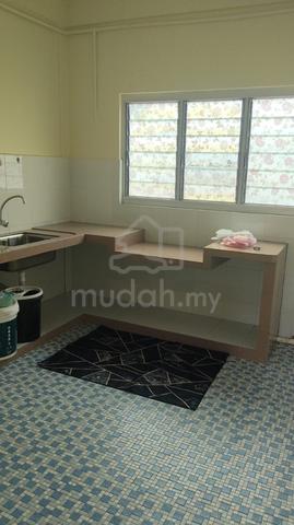 Durian Daun Flat 1