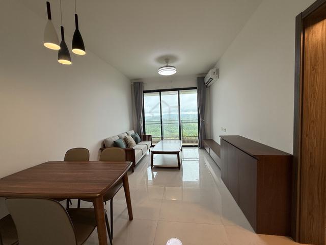 Starview Bay @ Forest City 1