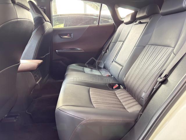 2021 Toyota HARRIER 2.0 Z (A) - 4
