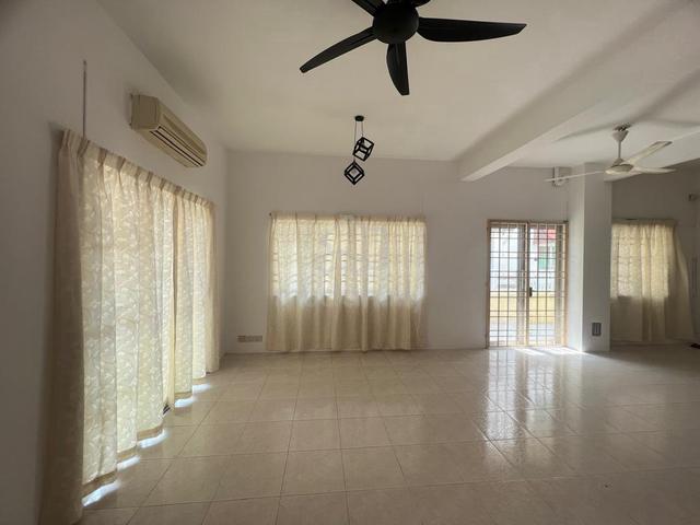 Double Storey intermediate Terrace Corner at Casa Permai 1