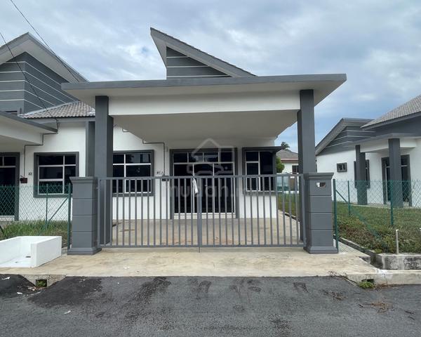 Full Loan with Tabletop Beserah NEW 1 Story Semi D House 1