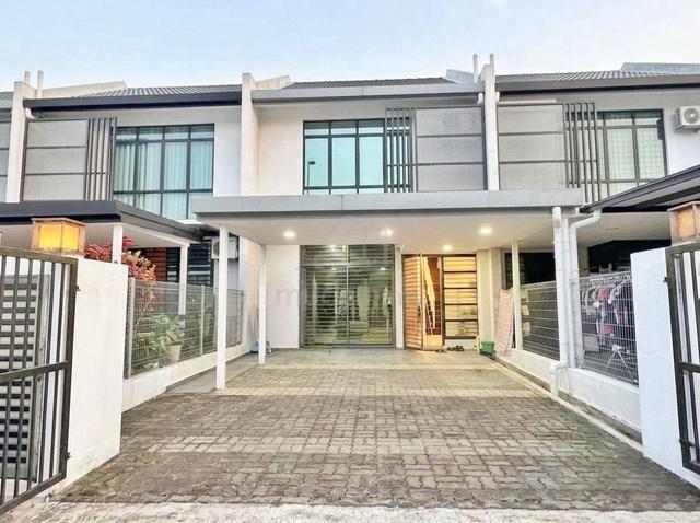 CITRINE RESIDENCE SERI ALAM, MASAI - 2 Storey Terrace / GATED GUARDED 1
