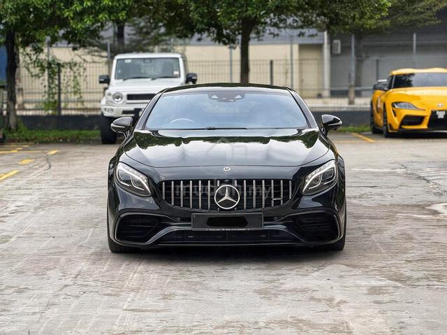 2018 Mercedes-AMG S63 4Matic+ Coupe V8 WELL KEPT - 3