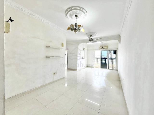 Suria Apartment (Desa Perangsang) 1