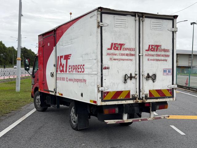 2018 HINO XZU600R 4.0 4800kg 14 Feet - photo 2 of 6