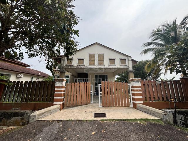 [FREEHOLD/4 BILIK ]Banglo 1 TKT Taman Krubong Perdana Krubong, Melaka 1