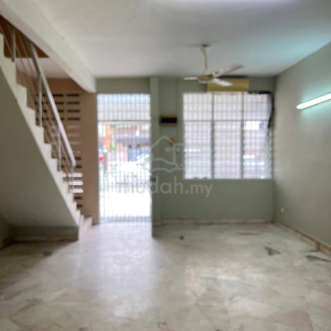 Taman Sri Rampai D/s Terrace House Near to Bus Stop & Two Food Court 1
