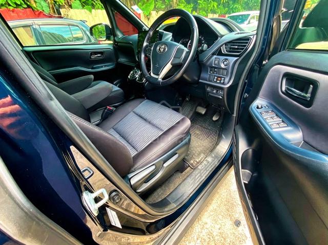 Toyota VOXY 2.0 7 SEATER 3 YEAR WARRANTY 3THN - 5