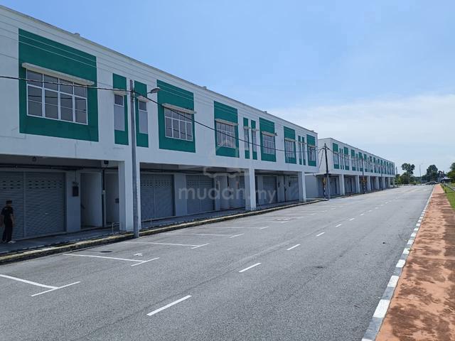 2 Storey Brand New Shop lot @ Taman Mahkota Kampar [SALE] 1